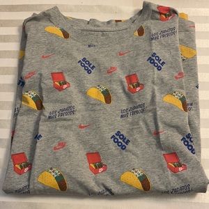 LIKE NEW ! Nike XL t-SHIRT